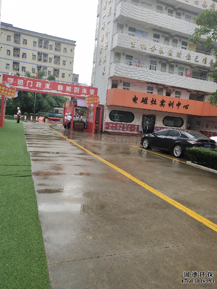 深圳坪山新东方烹饪学校排油烟管道安装